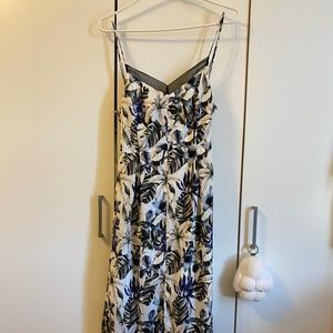 DYNAMITE Midi Sleeveless Floral Print dress with Bow at the back SIZE XS